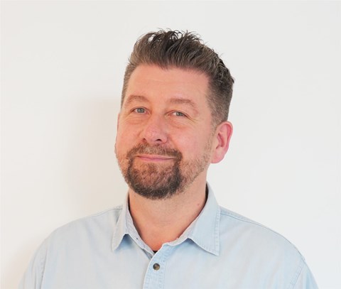 Porträtbild von Ralf Omsels, Einrichtungsleitung Tagespflege Maria Schutz und Tagespflege Franziskus.