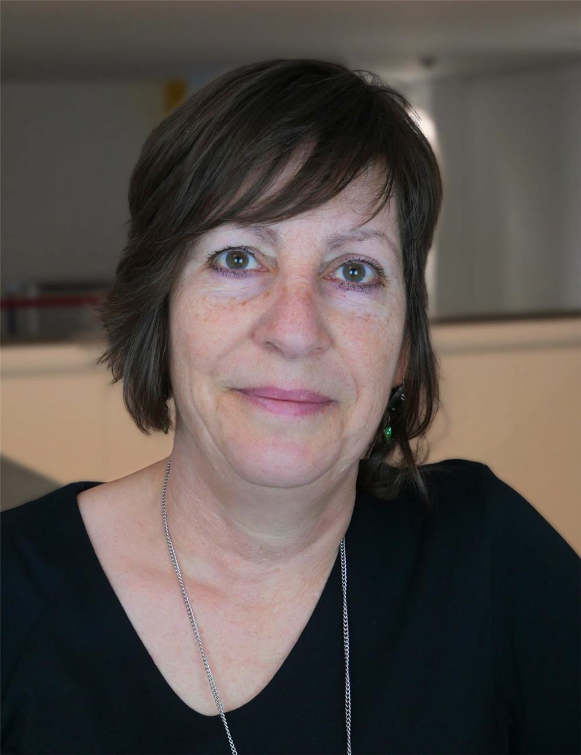 Porträtbild von Ilka Daniela Bott, Sozialdienstleitung im Altenheim Landhaus Maria Schutz.
