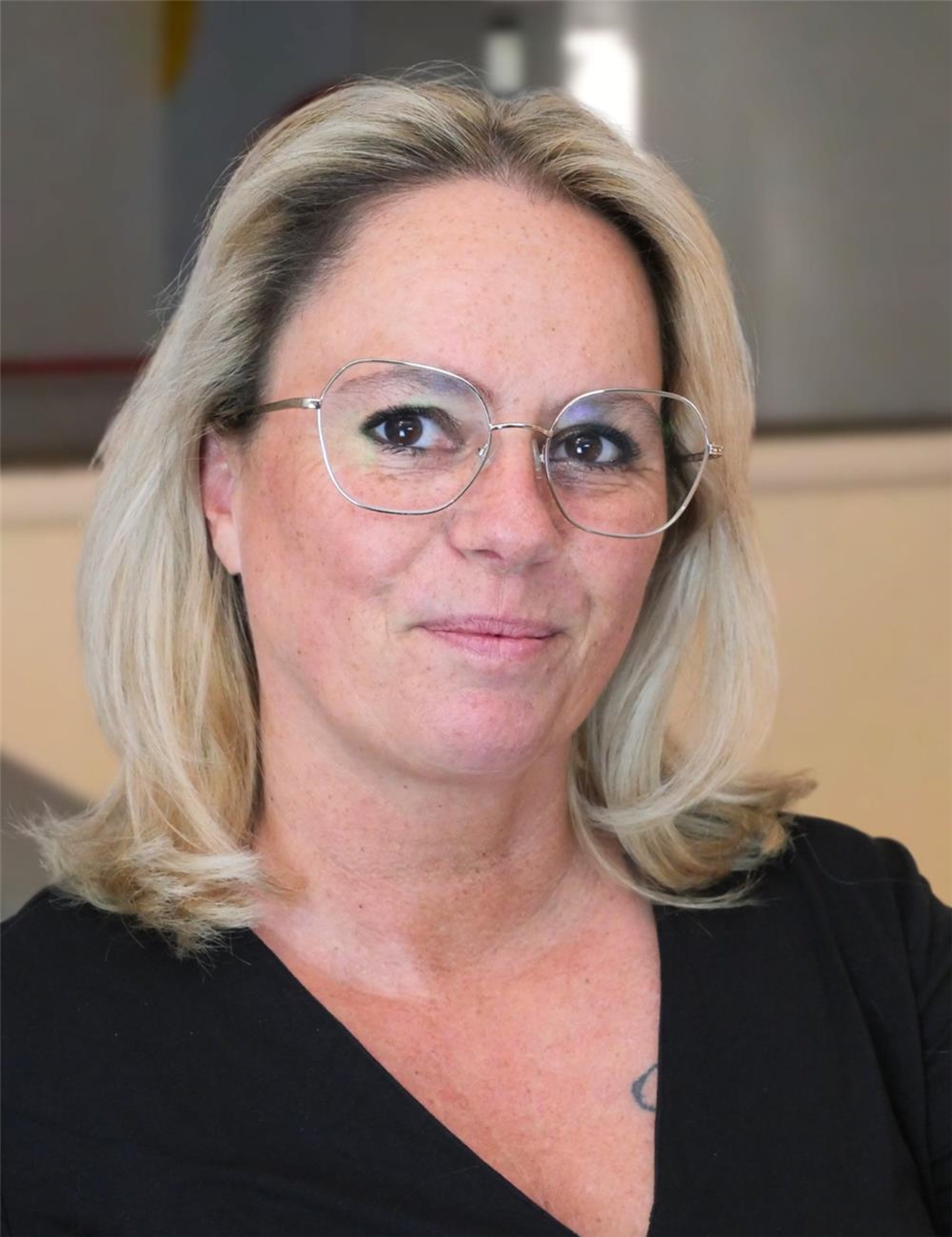 Porträtbild von Abier Akkad Wattar, Pflegedienstleitung im Altenheim Marienheim.