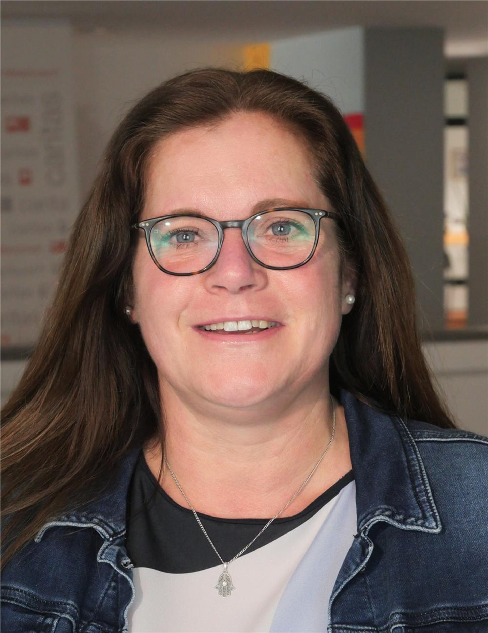 Porträtbild von Nadine Klumpen, Leitung Spezialisierte ambulante Palliativversorgung (SAPV).